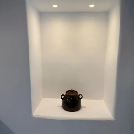 Aliprantis Naousa (Paros)